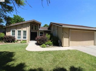 1107 Sunnyoak Way, Stockton, CA 95209