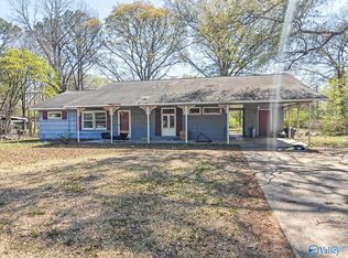 1007 Betty St SW, Decatur, AL 35601