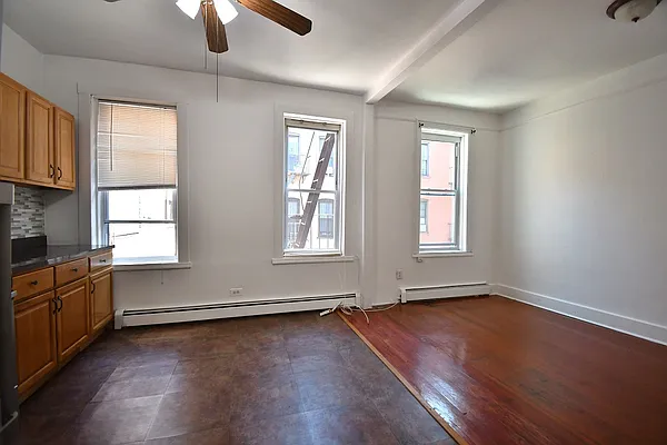 Rented by Voro, LLC | media 12