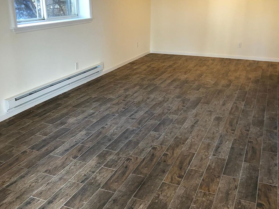 1st image of 409 N Broadway APT 42