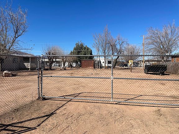 3rd image of 692 E Tonto Creek Trl