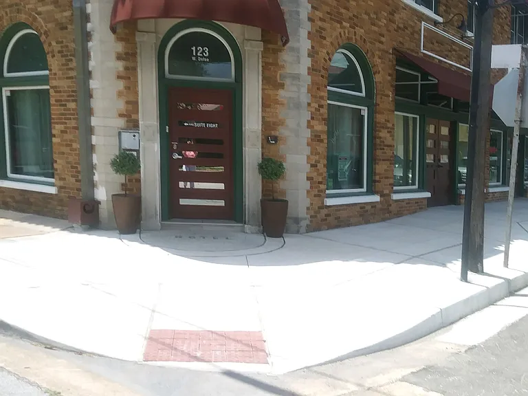 123 W Defee St #1 — Photo 2