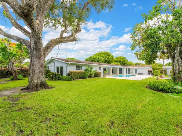 7451 SW 133rd St, Pinecrest, FL 33156