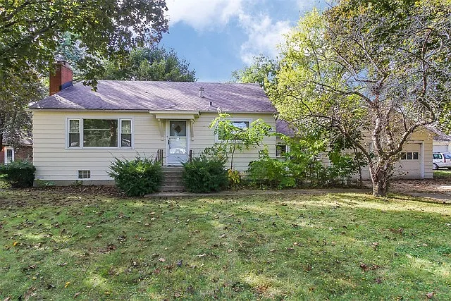 618 N Randall Rd photo 1