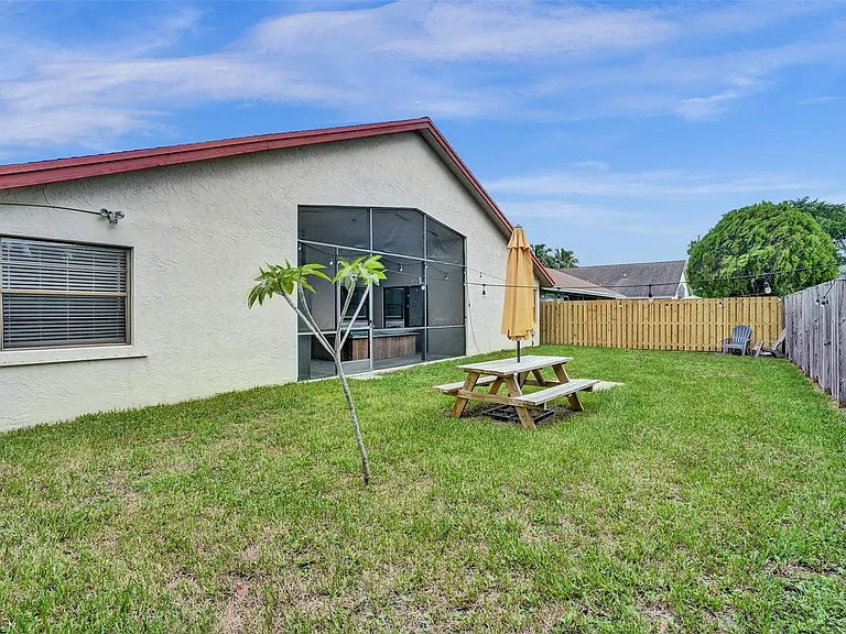 3151 NW 107th Dr — Photo 26