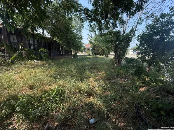 907 E Crockett LOT 83, San Antonio, TX 78202