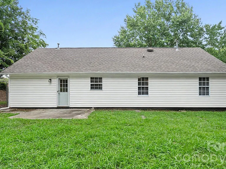 3320 Whitebridge Ln — Photo 29