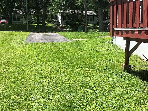 3rd image of 6322 Evergreen Blvd