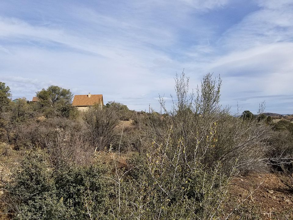 2nd image of 1875 N Topaz Rd