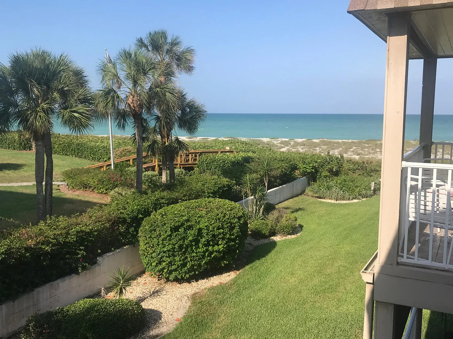 624 Flamingo Dr W — Photo 1