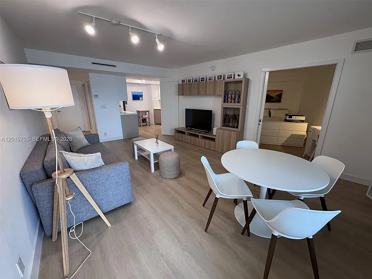 3800 Galt Ocean Dr #709 — Photo 4