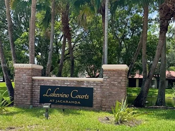 8951 W Sunrise Blvd, Fort Lauderdale, FL 33322