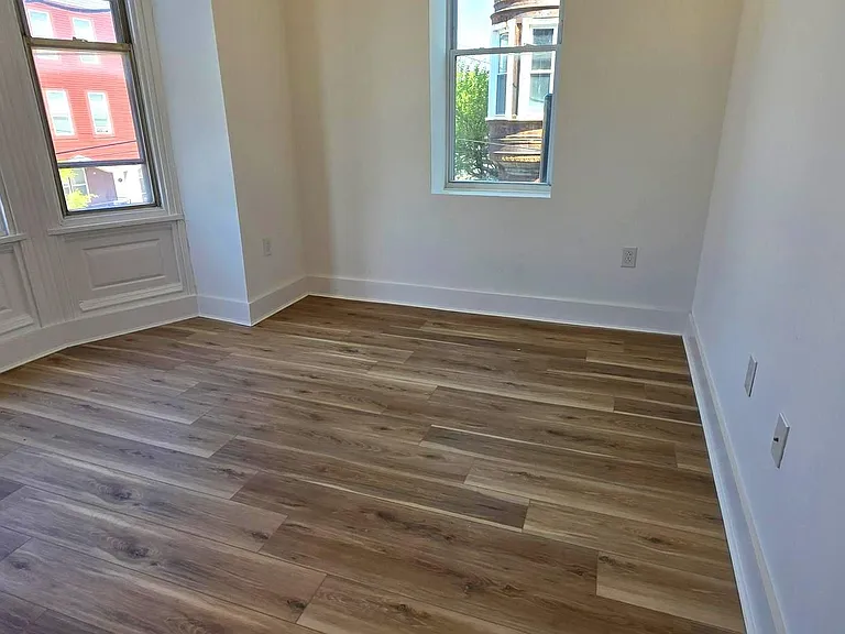 1543 N 33rd St #2 — Photo 7