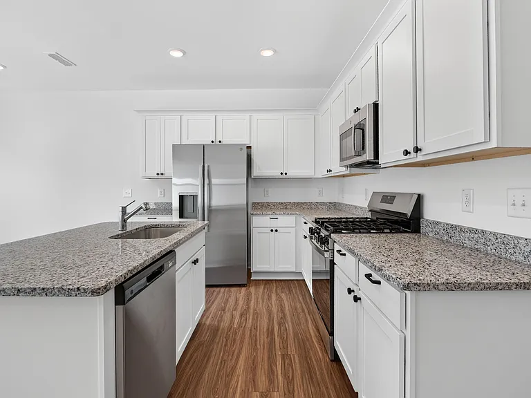 200 Flagstone Way #67 — Photo 5