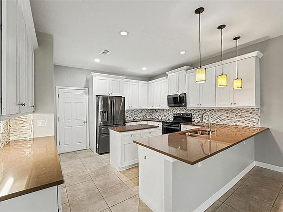 3rd image of 1264 Riserva Ln