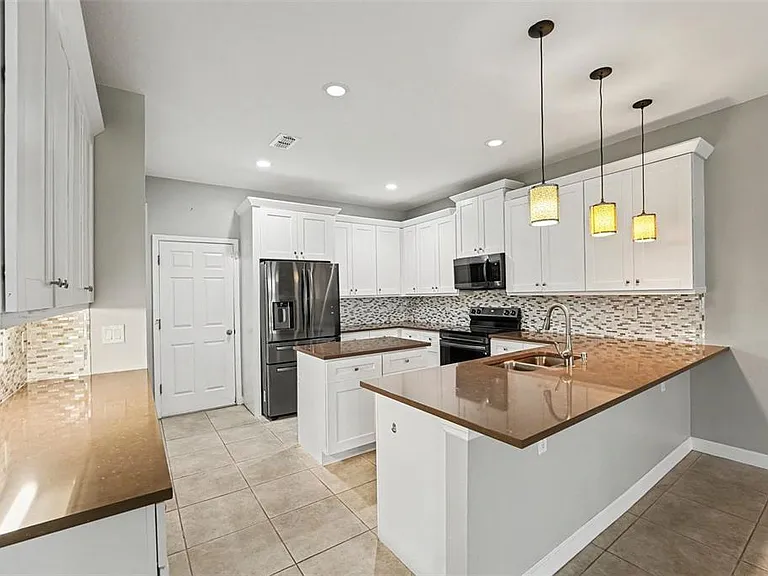 1264 Riserva Ln — Photo 3