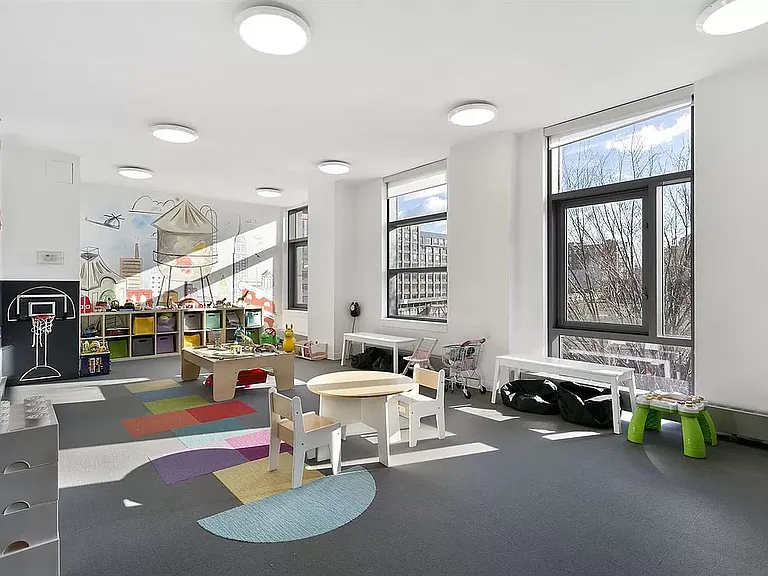 100 Jay St #12L — Photo 11