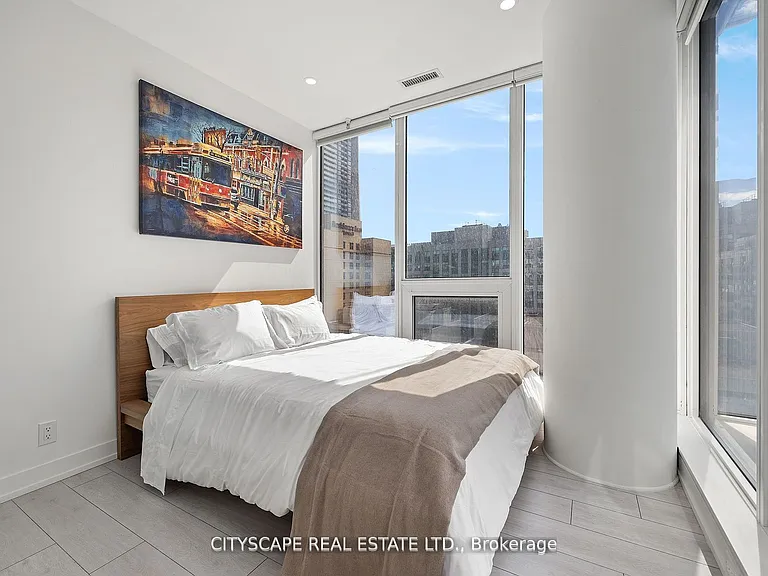55 Mercer St S #1802 — Photo 10