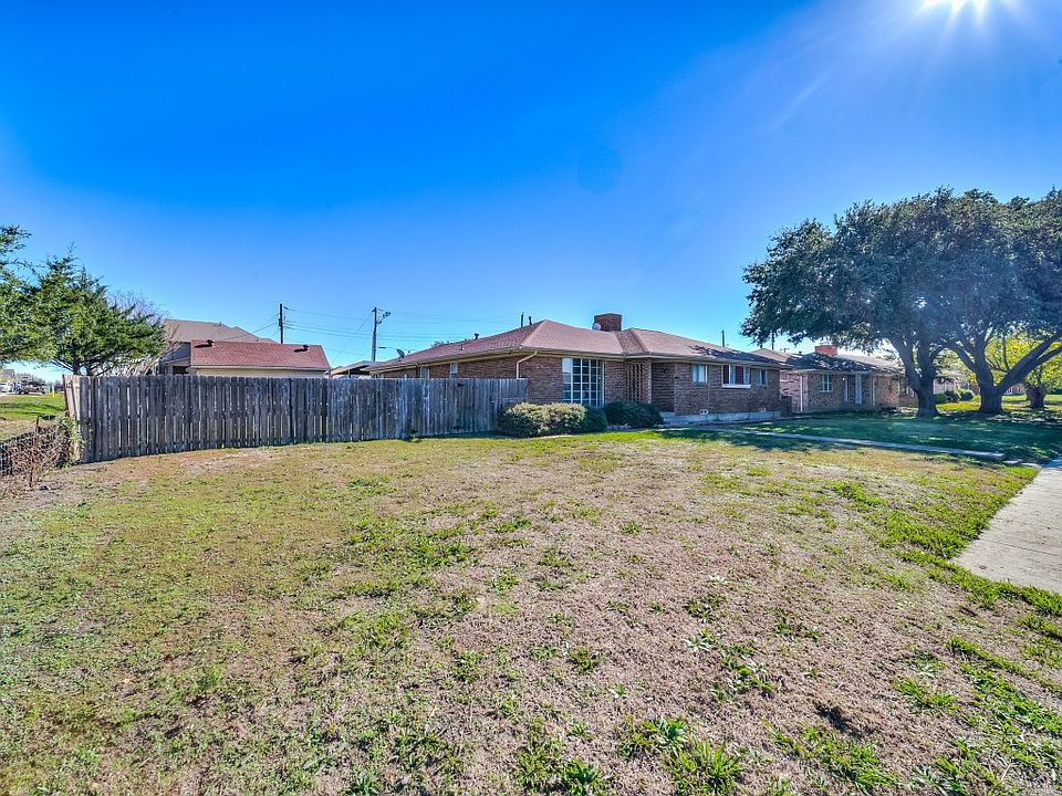 412 Redbud St, Ferris, TX 75125 Zillow