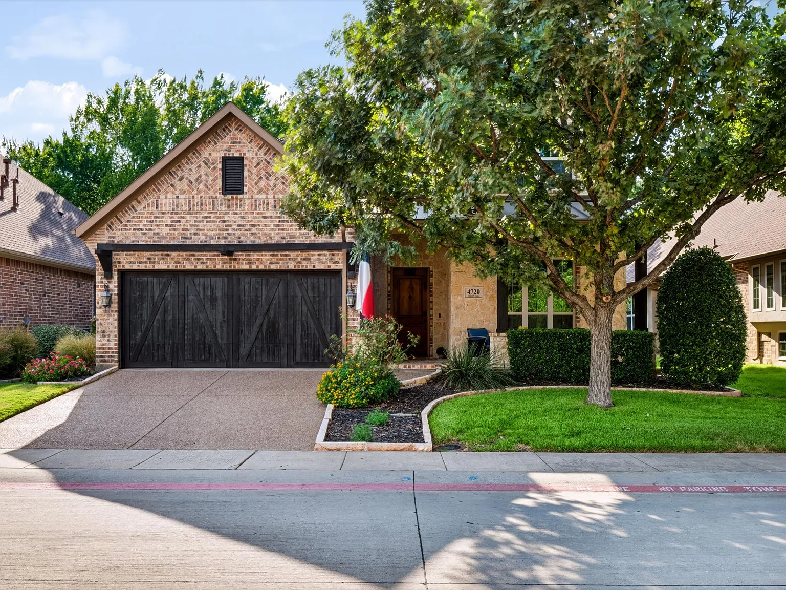 4 bed, 2946 sqft, $4,000 — Photo 1