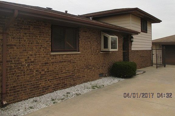 2nd image of 16745 89th Ave