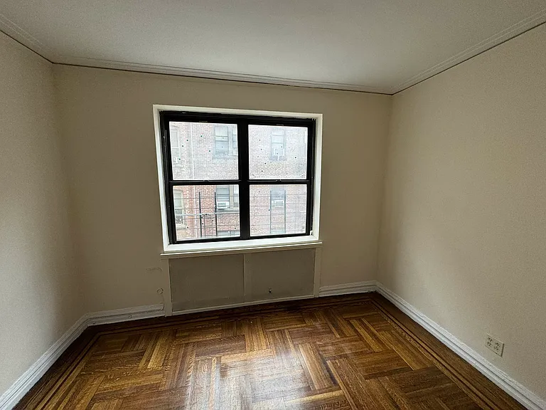 83 Park Ter W #1D — Photo 4