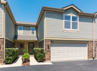 468 Village Green Rd, Naperville, IL 60540