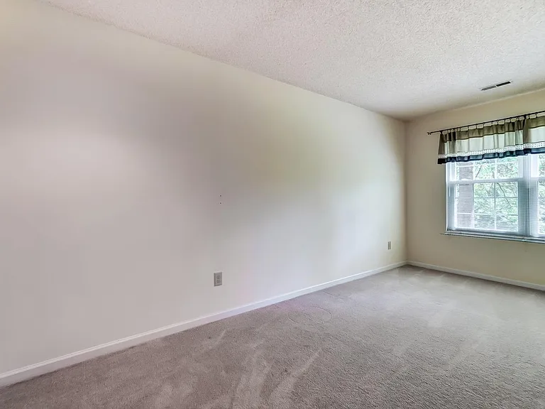 9728 Timberview Ct #10 — Photo 31