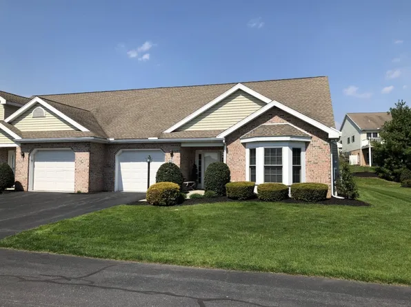 25 Blue Mountain Vis, Mechanicsburg, PA 17050