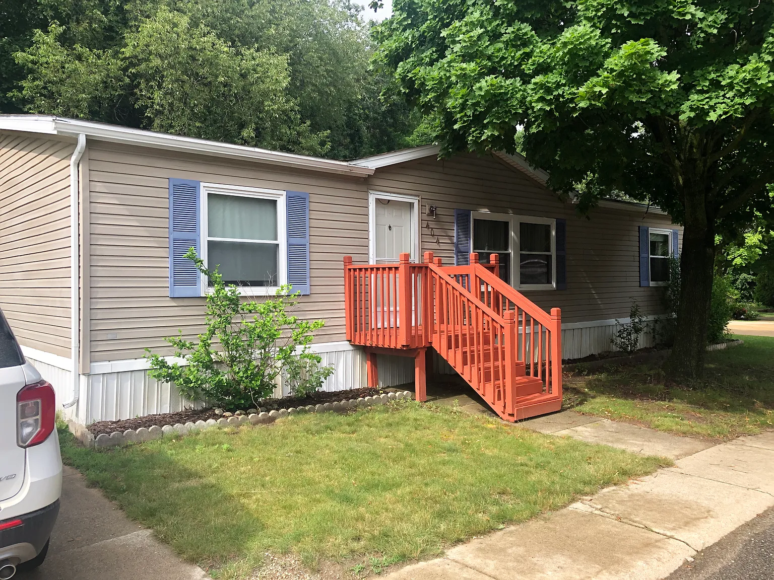3 bed, 1344 sqft, $1,599 — Photo 3