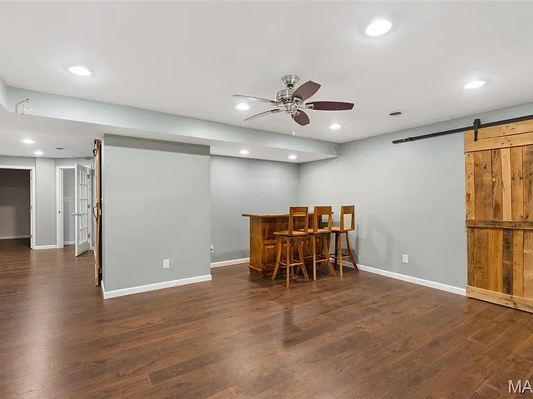209 Flint Brook Dr — Photo 18