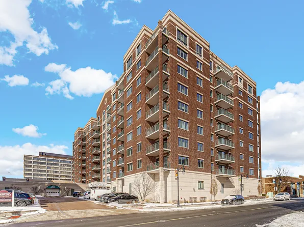 750 Pearson St APT 302, Des Plaines, IL 60016