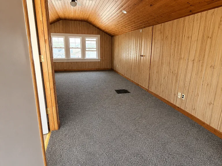 407 E Archer Ave — Photo 11
