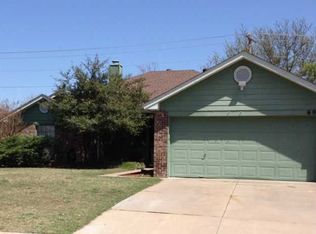 604 Firelane Rd, Edmond, OK 73003