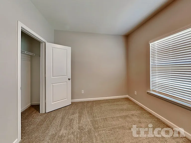 109 Innis Brook Cir — Photo 10