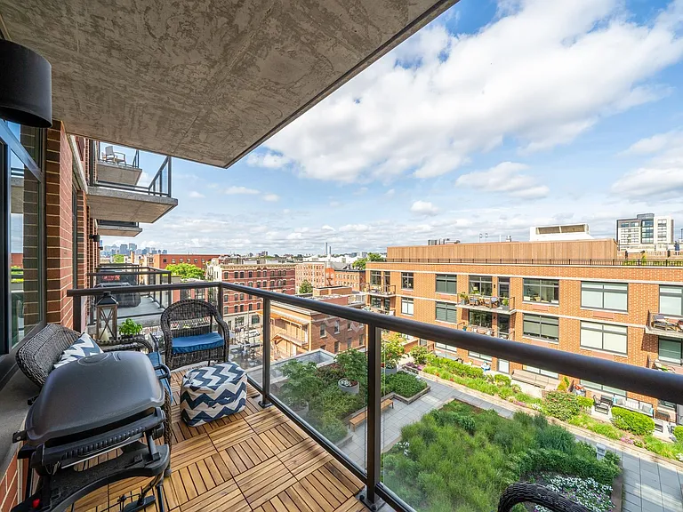 1400 Hudson St #727 — Photo 17