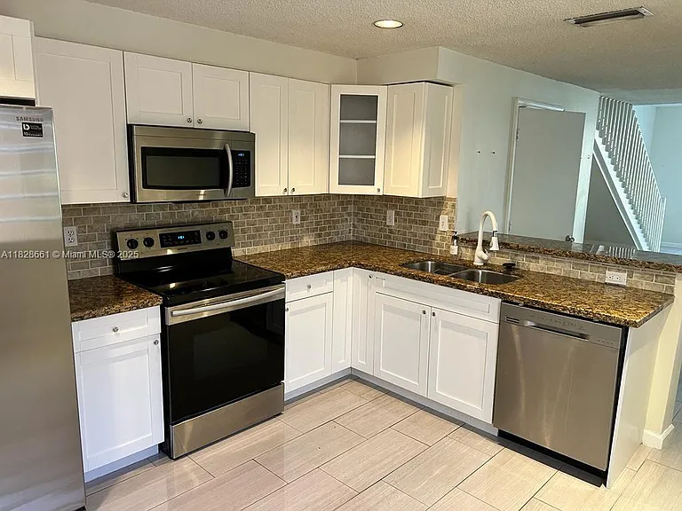1597 Barcelona Way — Photo 4