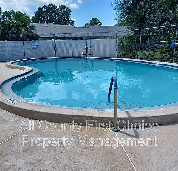 7315 Parkside Villas Dr — Photo 16