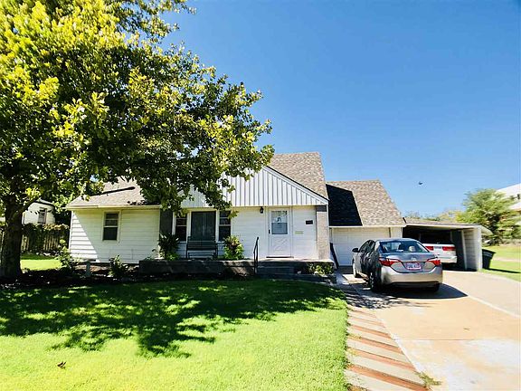 2nd image of 1919 Bond Cir