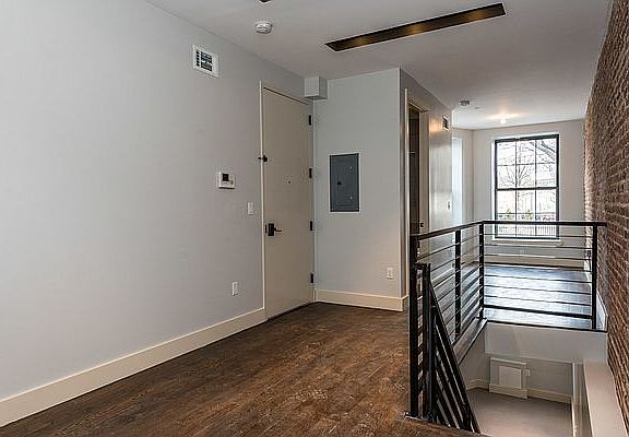 3rd image of 860 Macon St #1