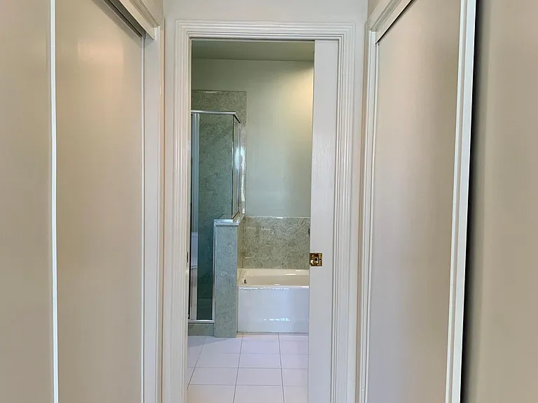 1100 Chadbourne Ave — Photo 18