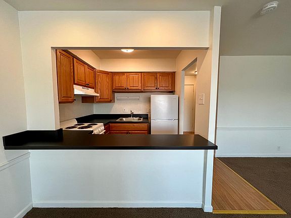 4th image of 4020 Lindell Blvd APT 411