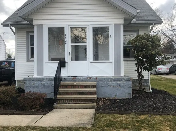 1404 Washington Blvd, Mayfield Heights, OH 44124