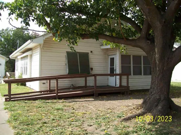 728 N Elm St, Ponca City, OK 74601