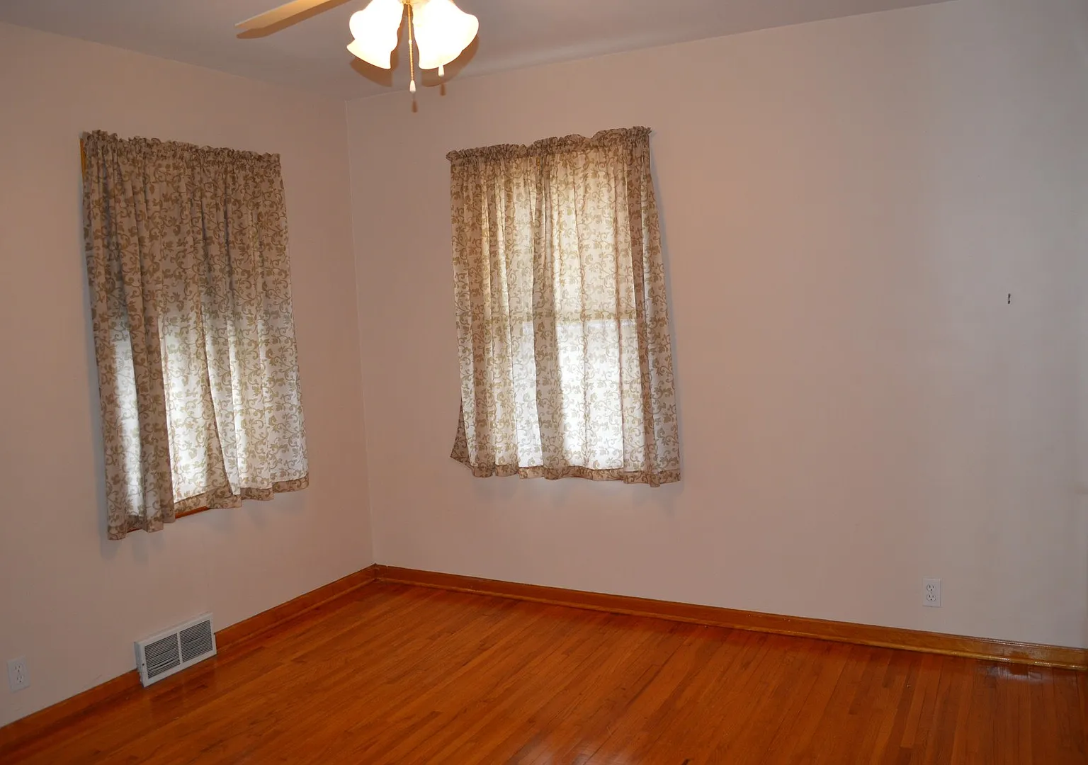 For Rent: 2 Bedroom House - Acreage — Photo 3
