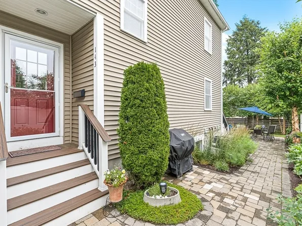 143 Waverley St Unit 143, Belmont, MA 02478