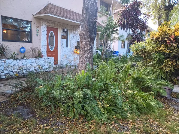 2192 NE 171st St, North Miami Beach, FL 33162