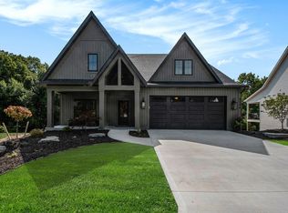 8513 Ravinewood Ct #7, Jenison, MI 49428