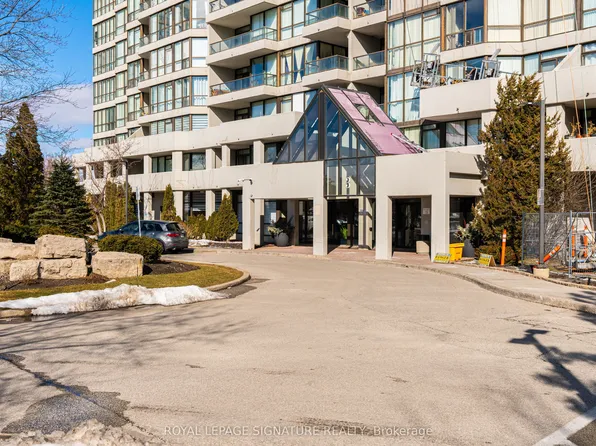 3 Rowntree Rd #1906, Toronto, ON M9V 5G8