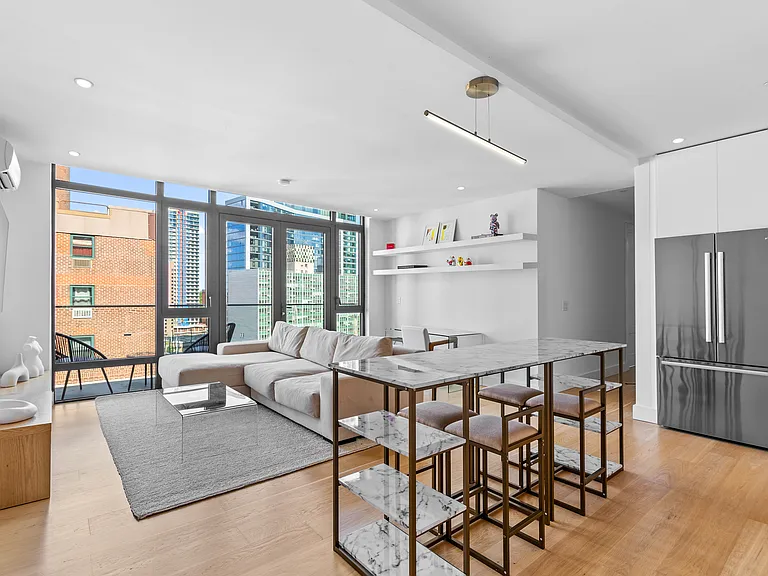 112 Fleet Pl #12A — Photo 1